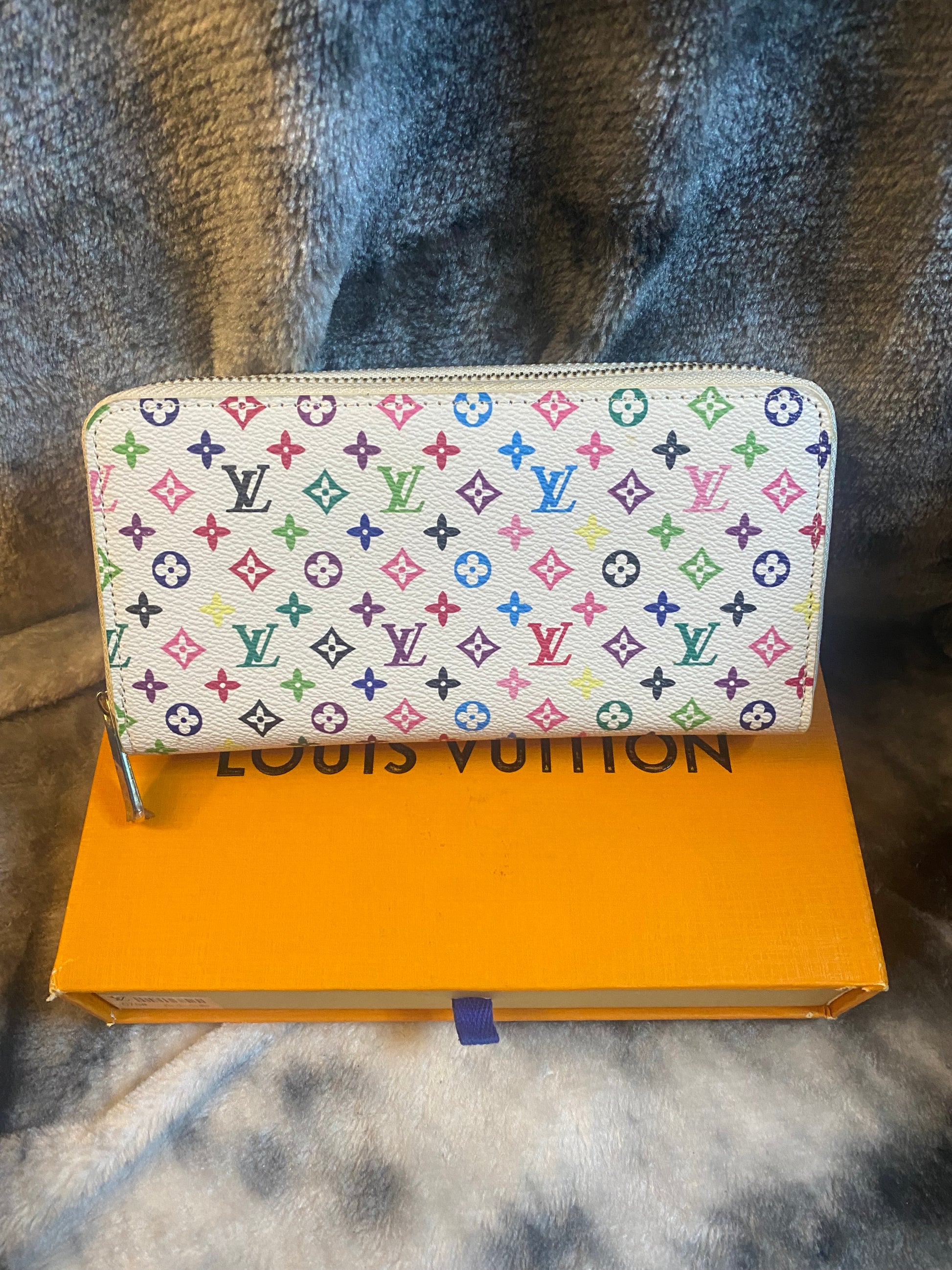 LV Double Zipper Ladies Wallets