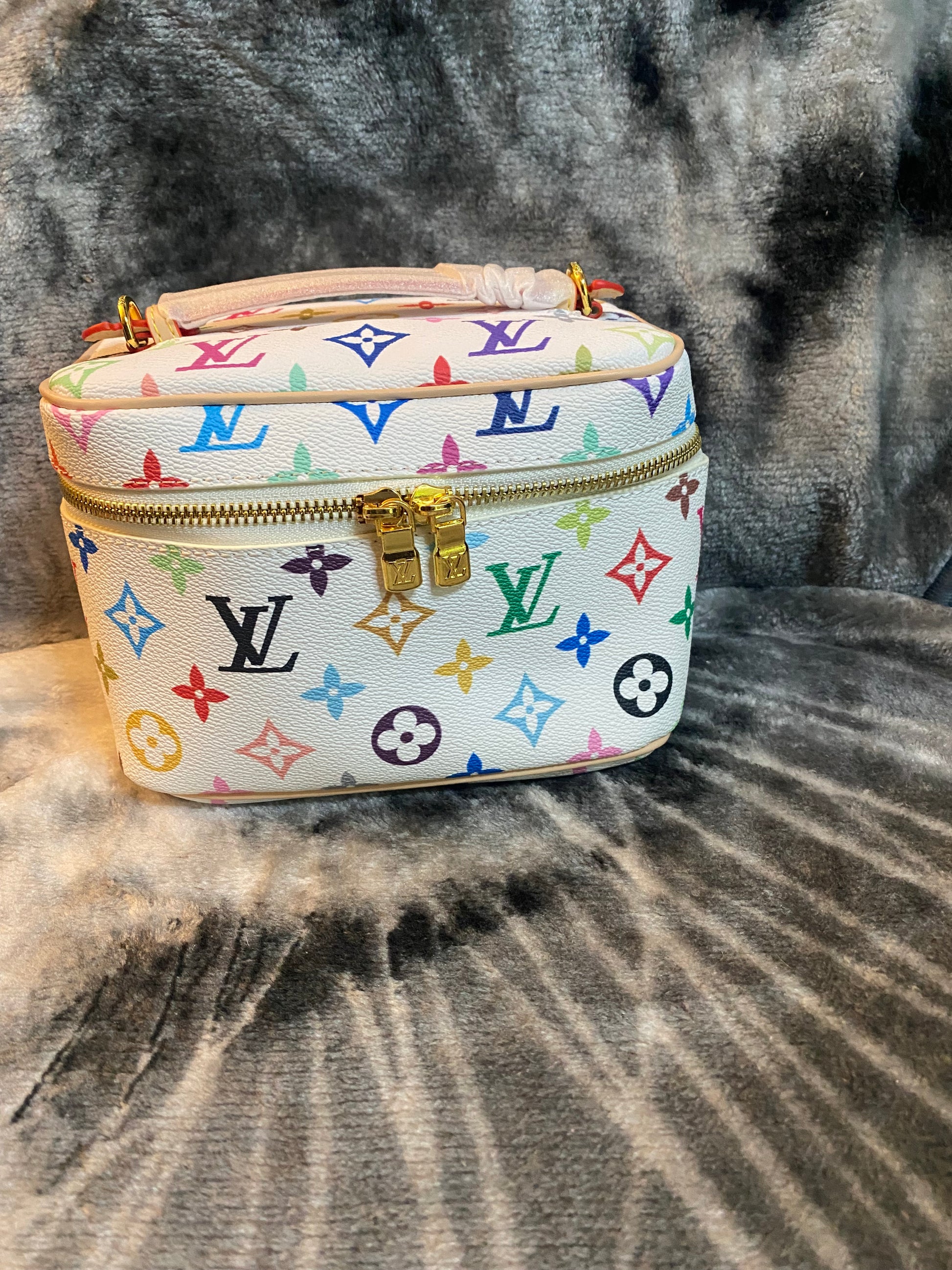LV Vanity Bag 8"