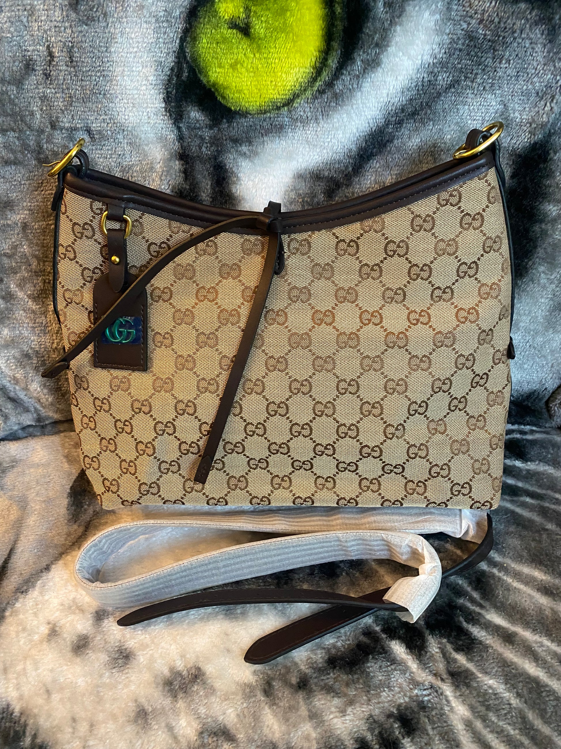 Gucci Shoulder Bag II