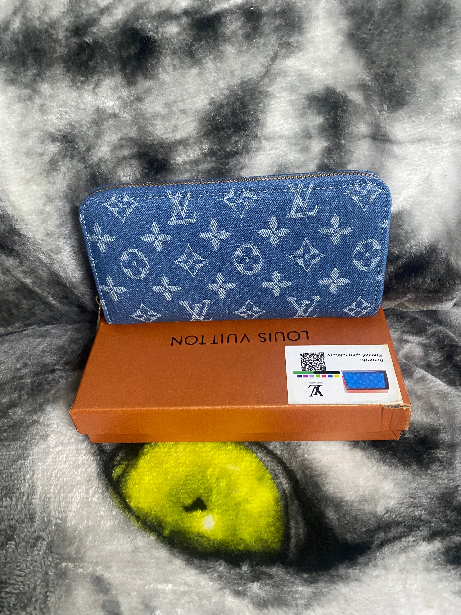 LV Top Zipper Ladies Wallets