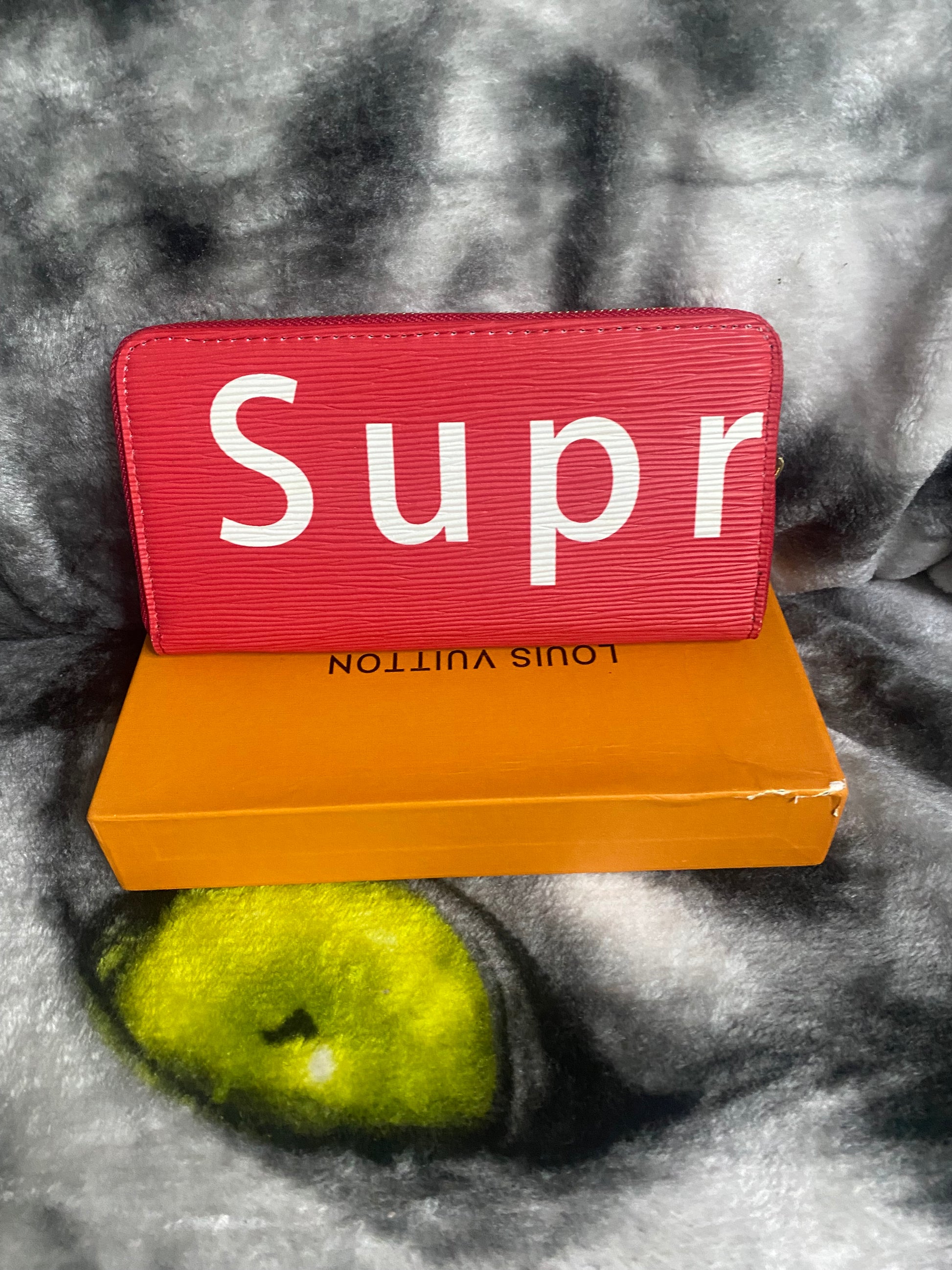 LV Top Zipper Ladies Wallets