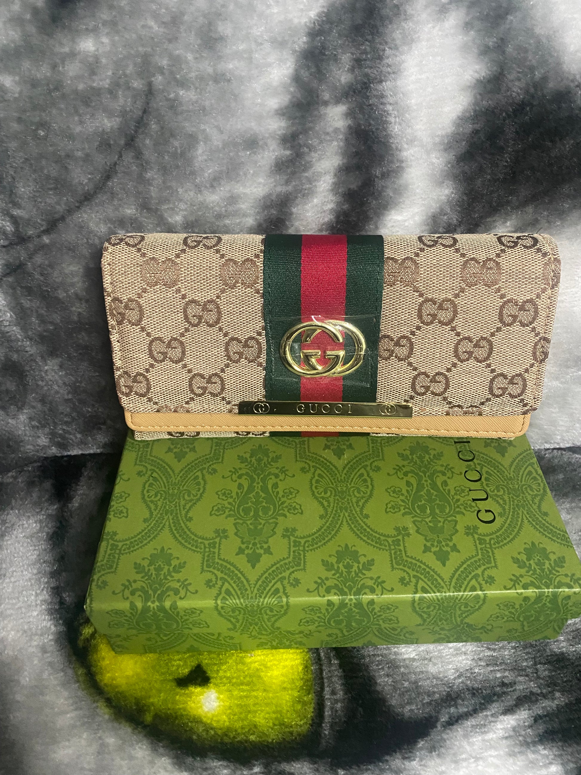 GG Crossbody Ladies Wallets