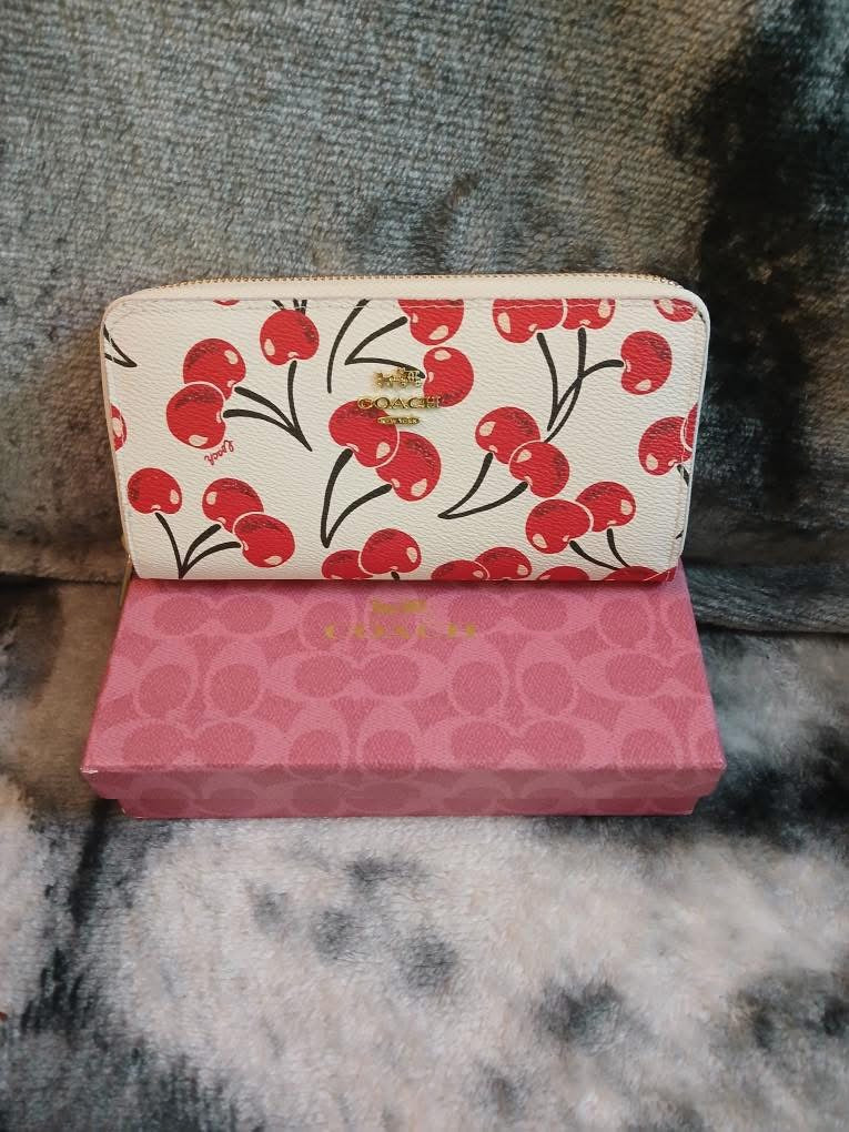 Coach - Full Size Wallets