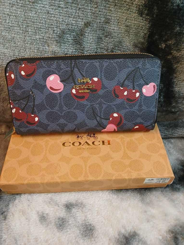 Coach - Full Size Wallets