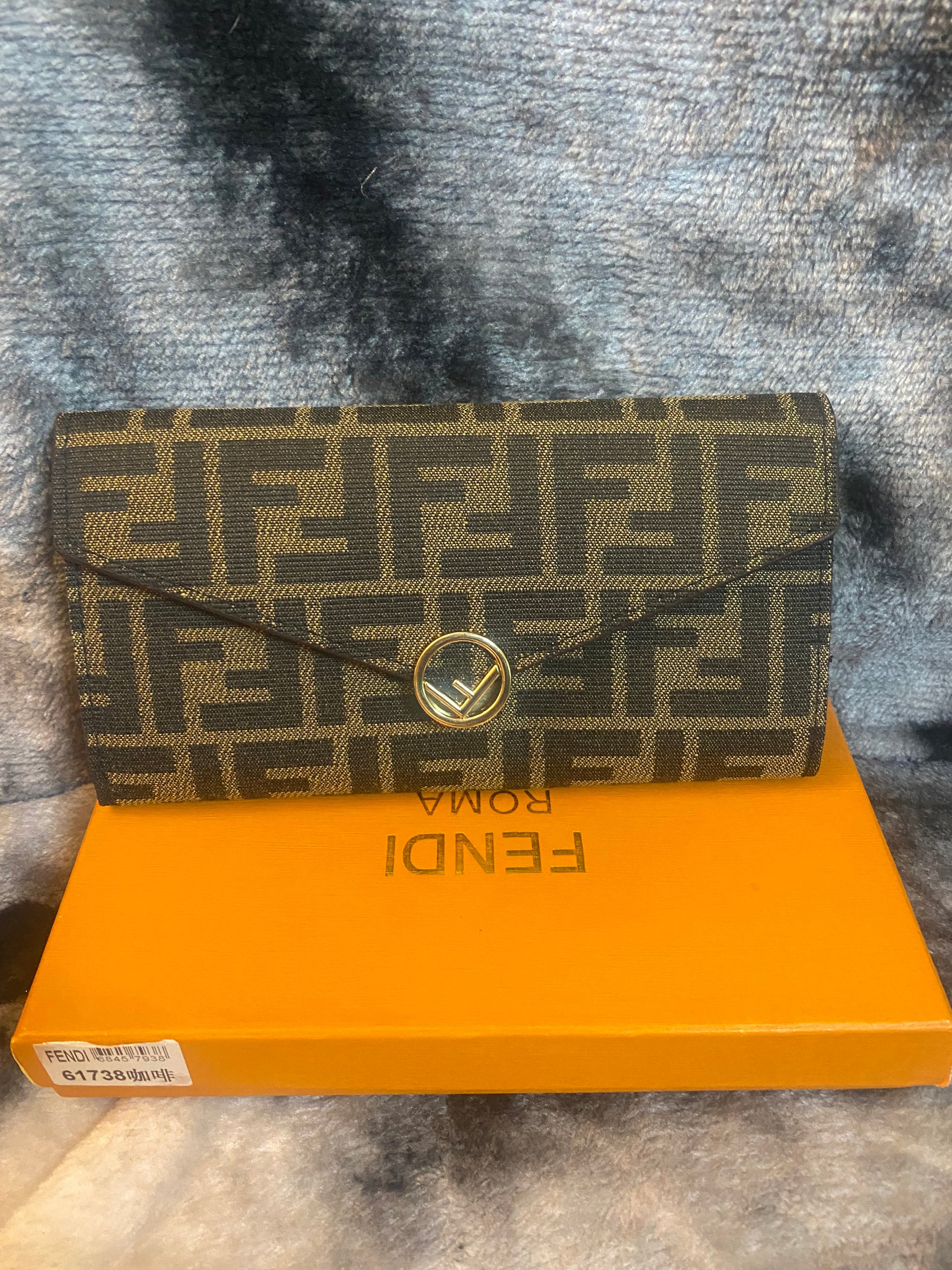Fendi- Full Size Wallets
