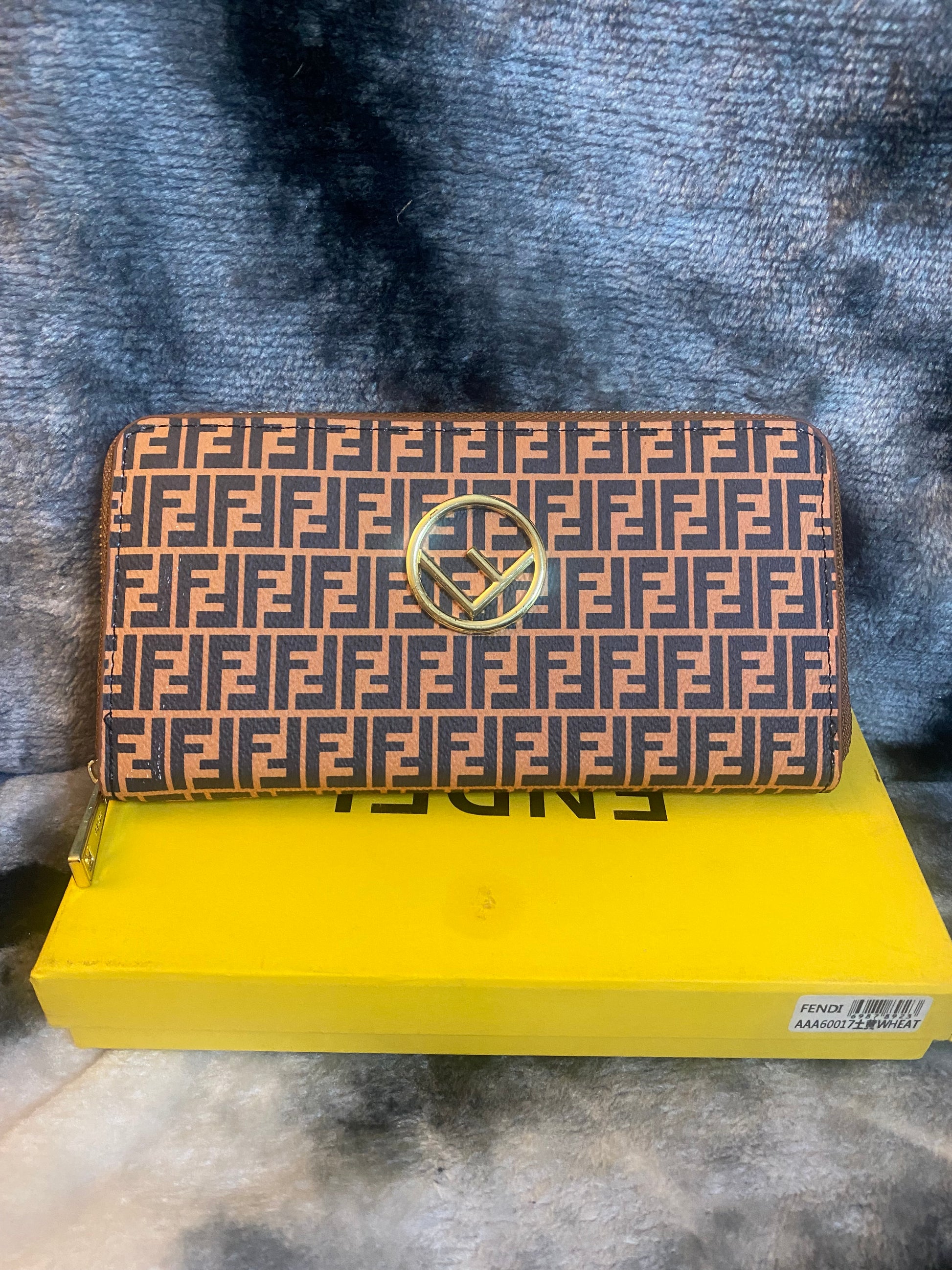 Fendi- Full Size Wallets