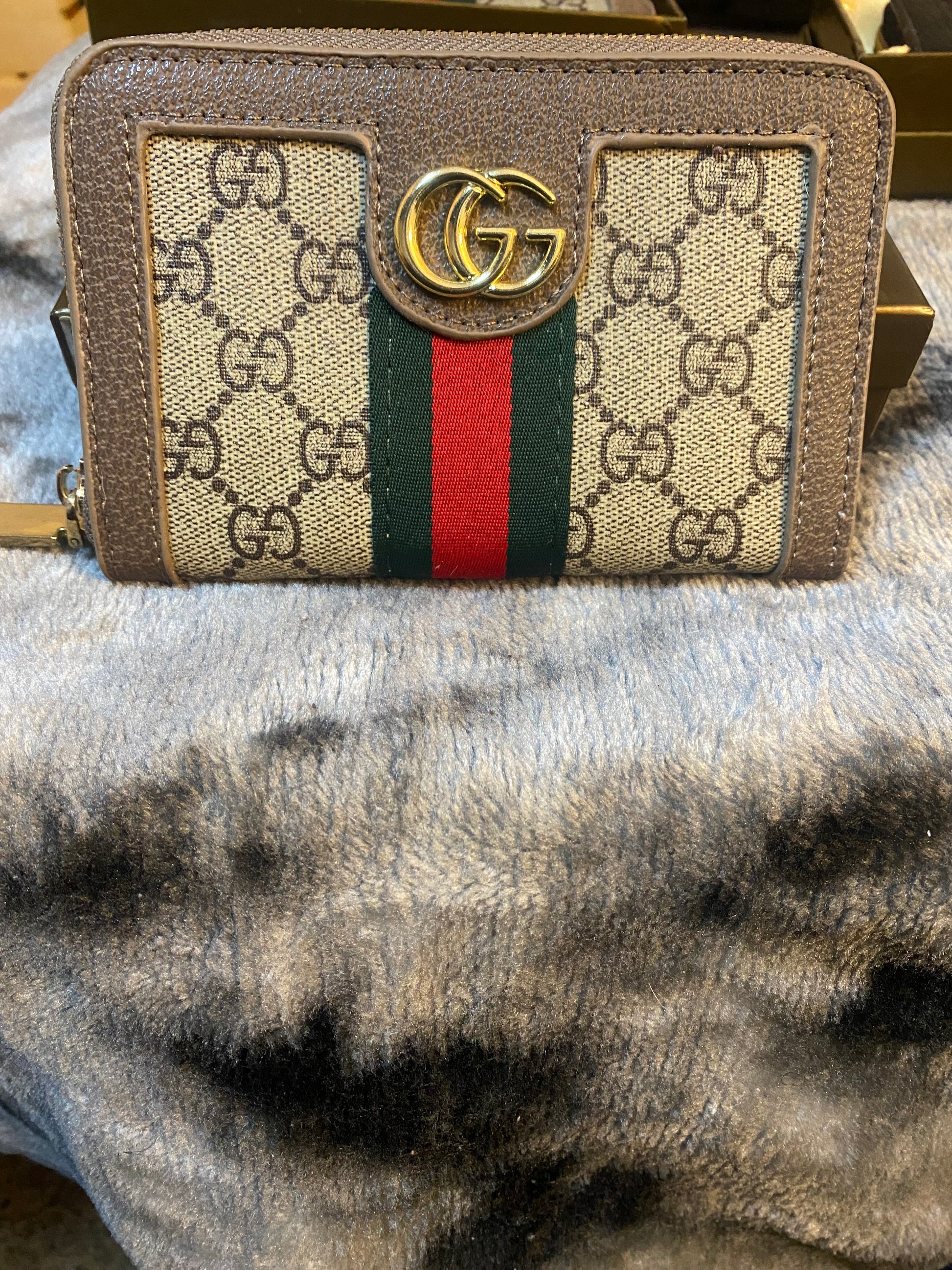 Gucci- Medium Wallets