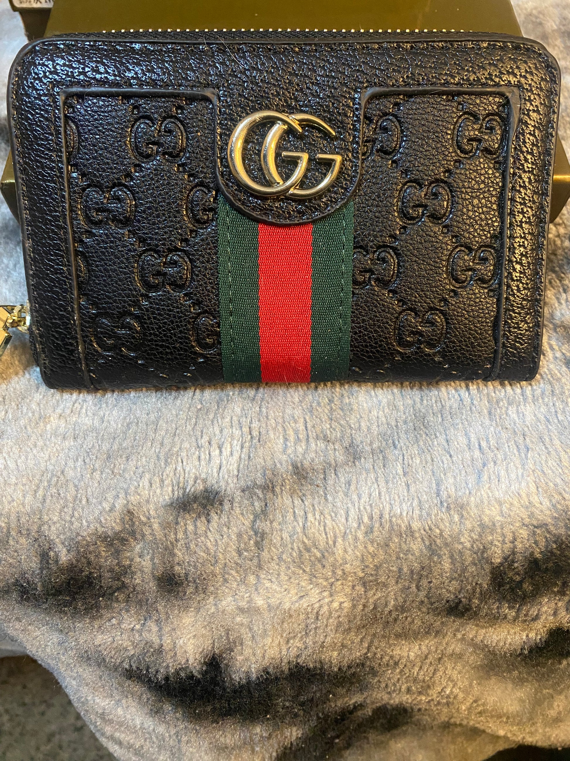 Gucci- Medium Wallets