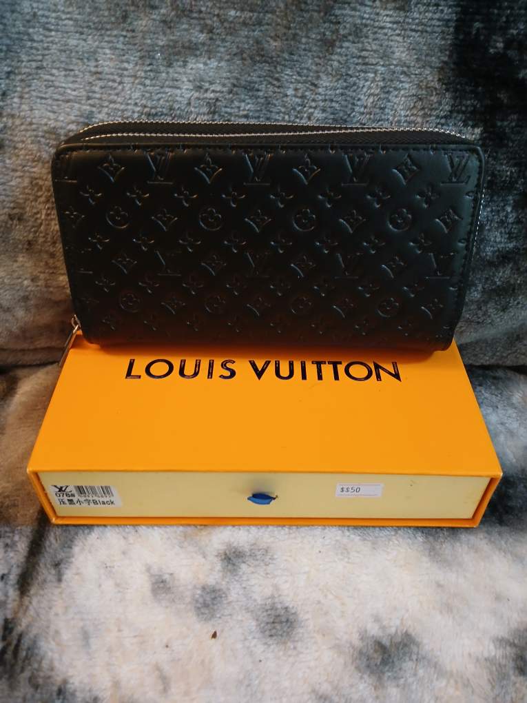 LV Double Zipper Ladies Wallets