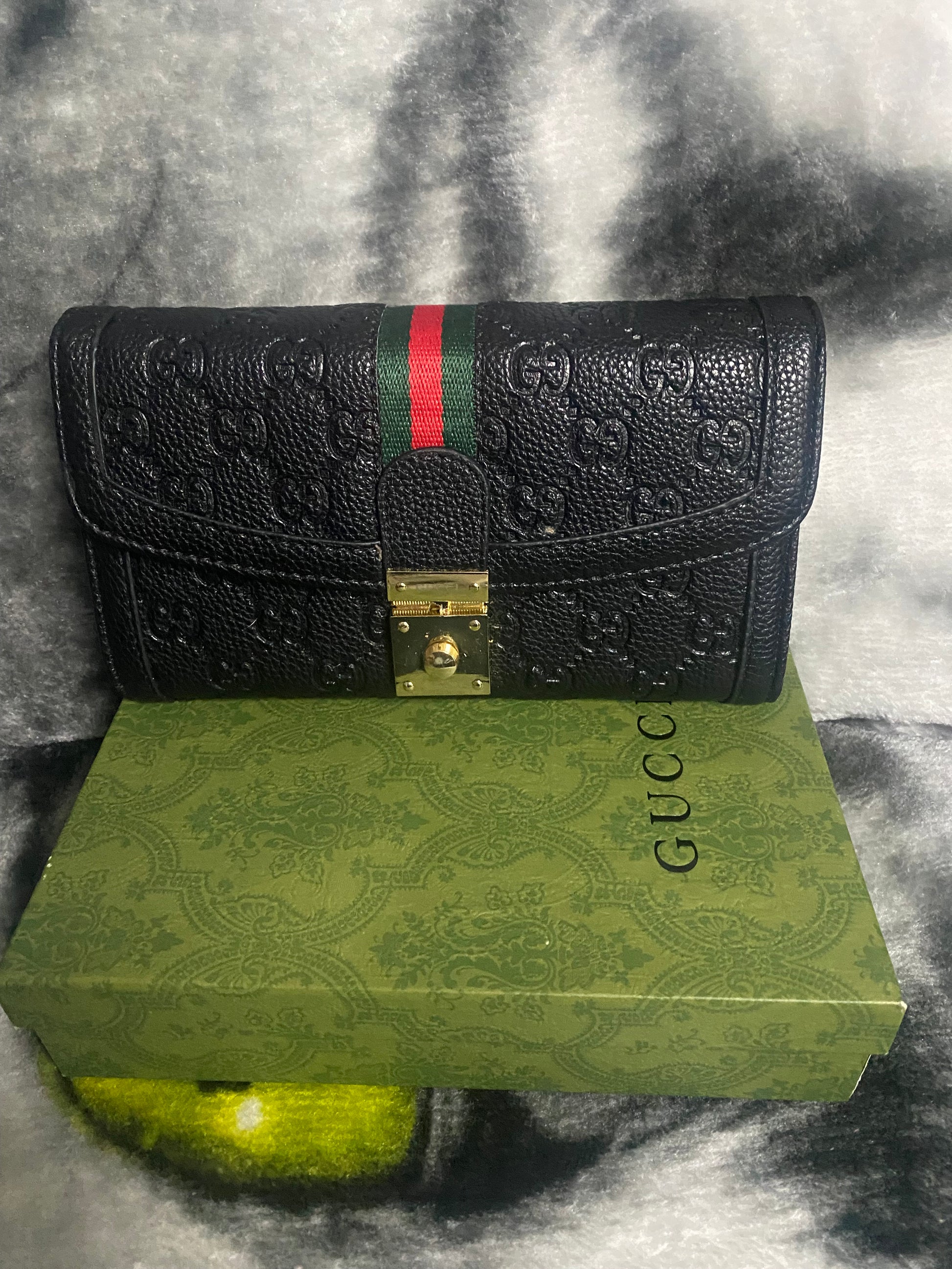 GG Crossbody Ladies Wallets - Large