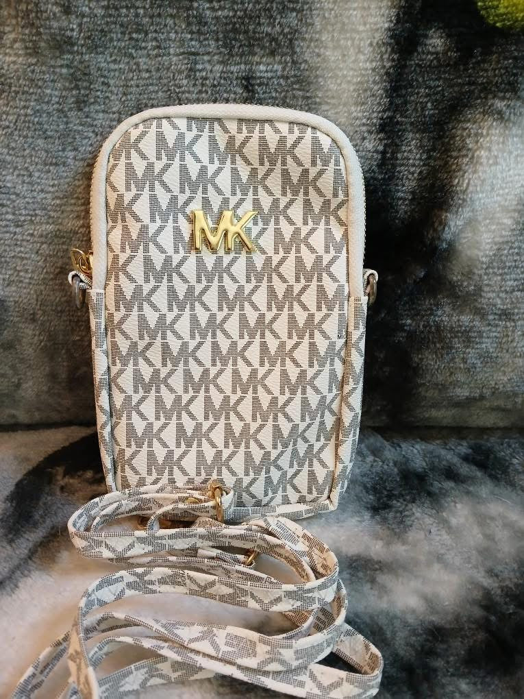 Soft Crossbody Pouches