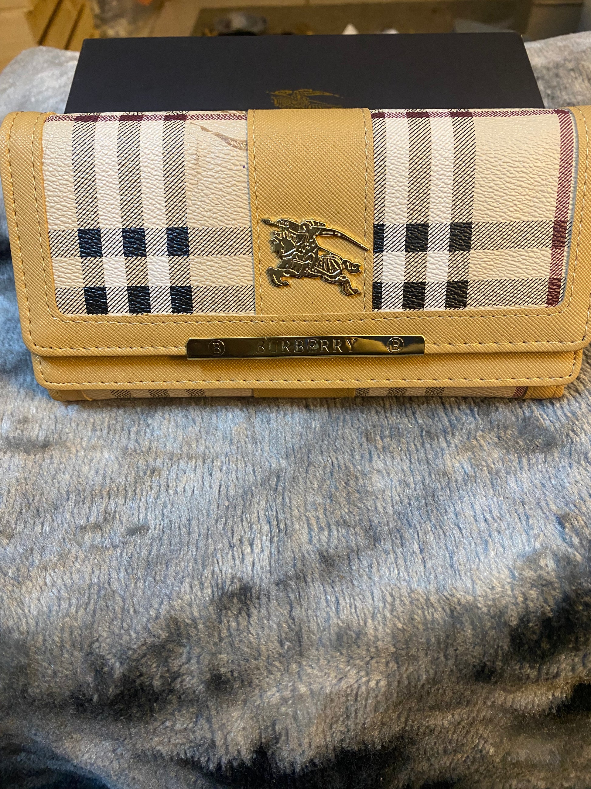 Burberry Full Size Wallets