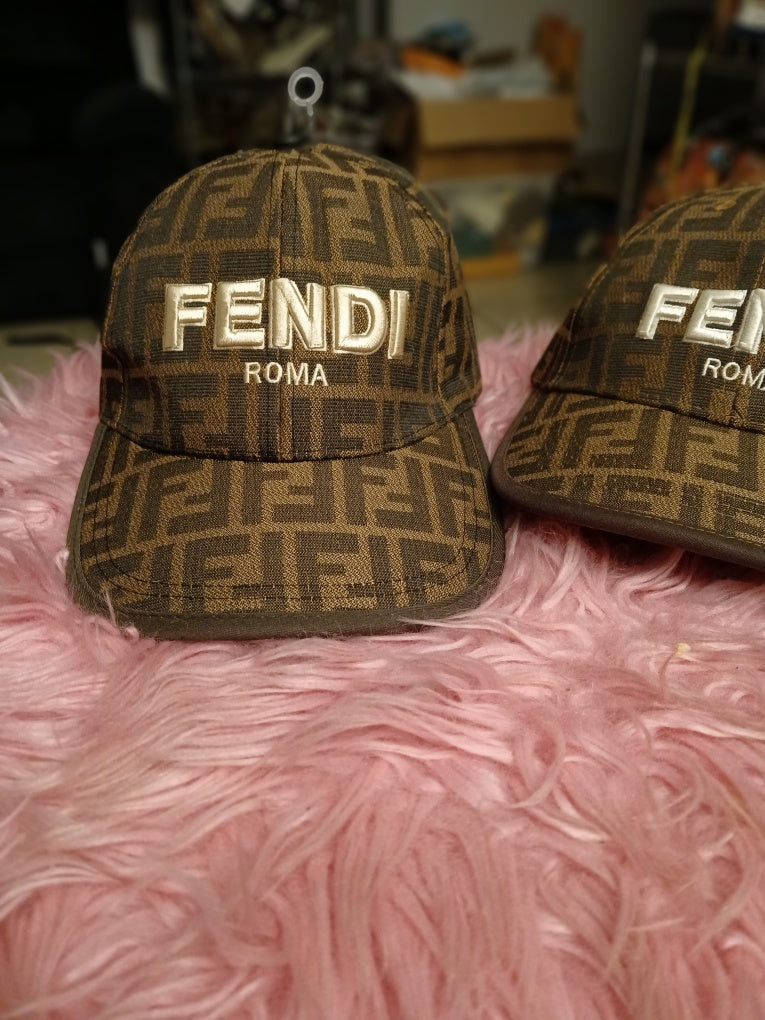 Caps