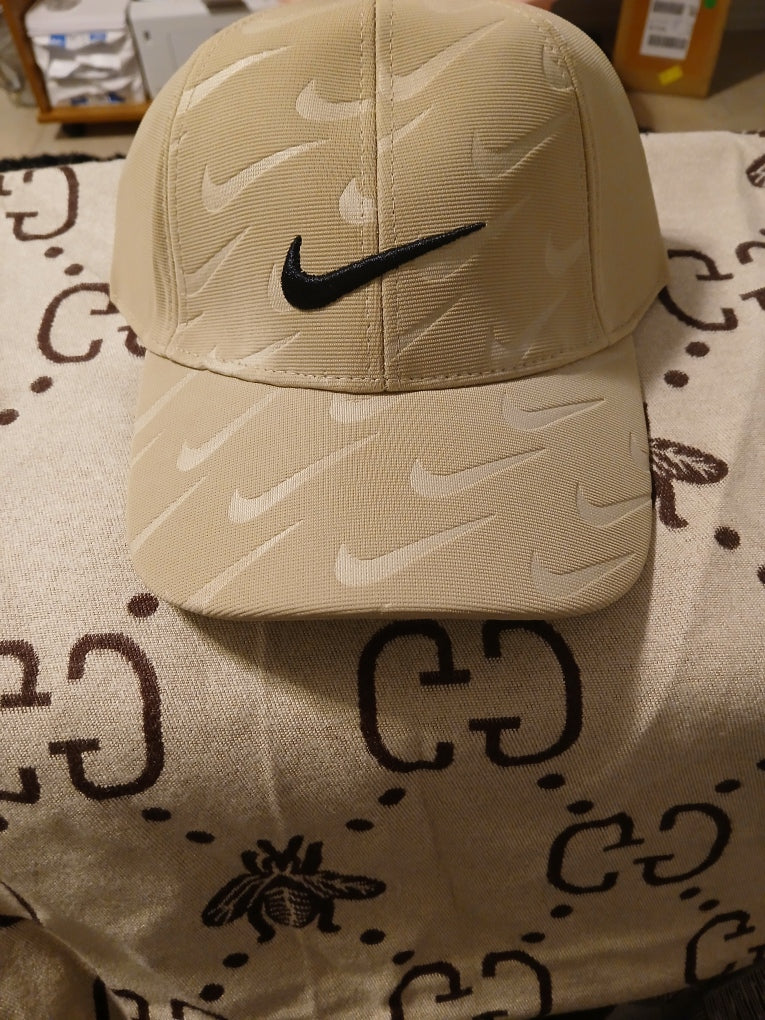 Caps