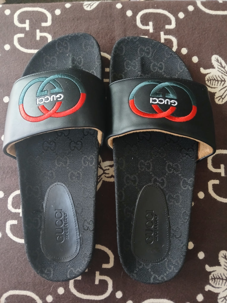 Slides- Gucci