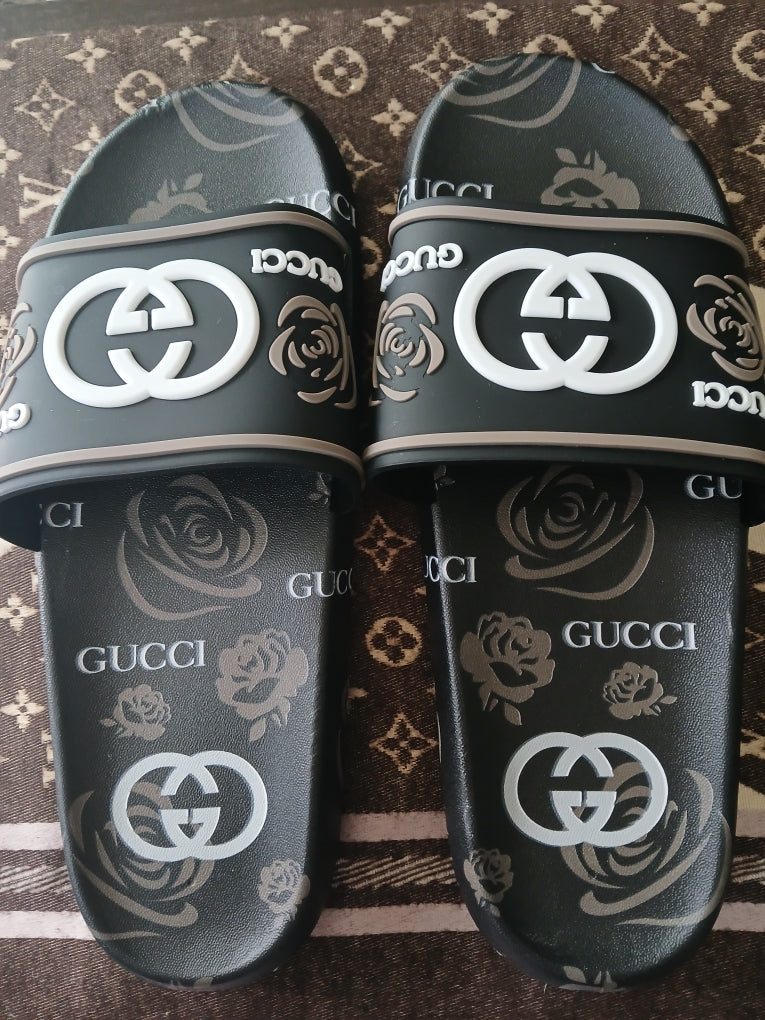 Slides- Gucci
