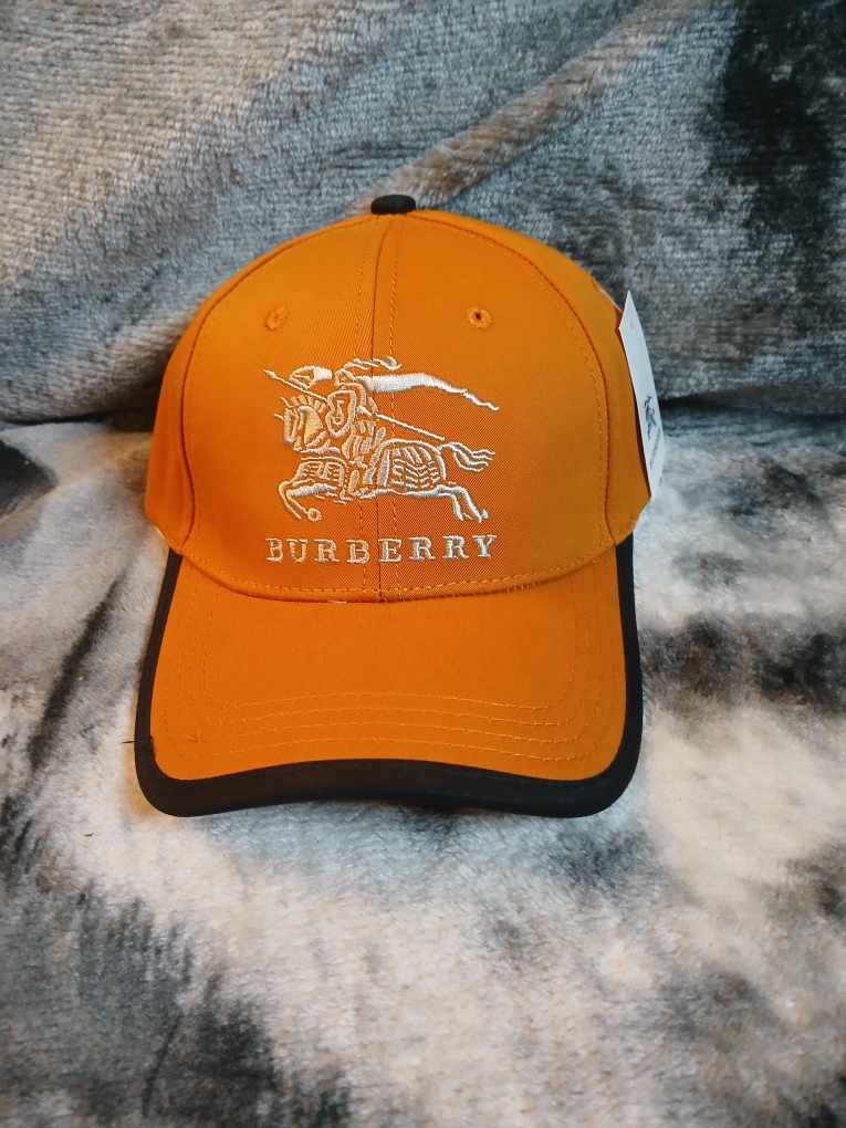 Caps