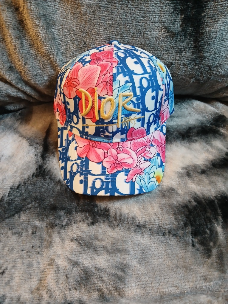 Caps