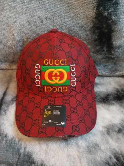 Caps